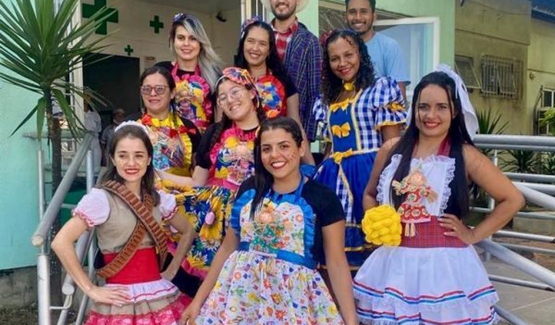 Hospital de Emergência do Agreste promove festa junina com diversão e muito forró