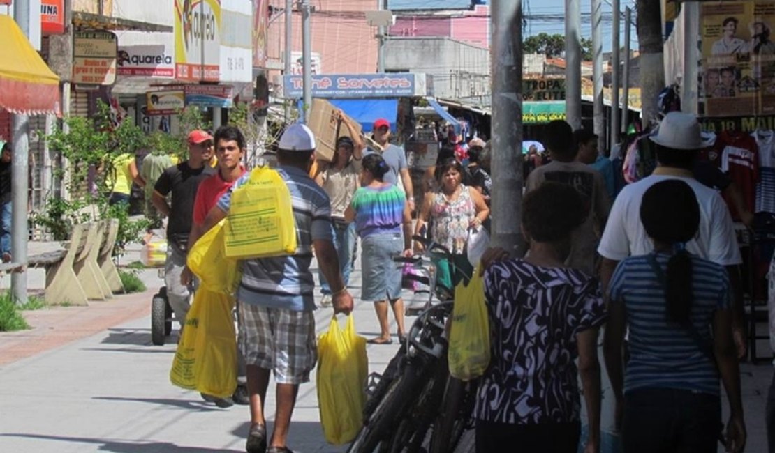 Confira o que abre e o que fecha no feriado de Nossa Senhora da Conceição