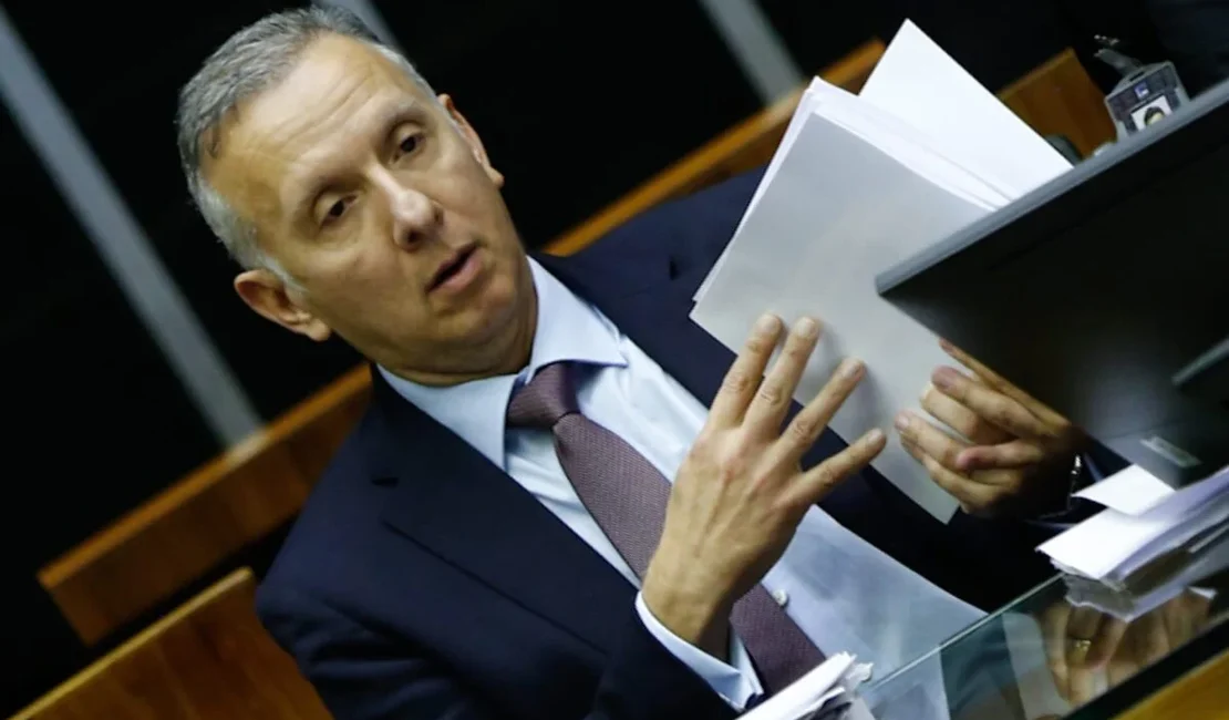 Deputado do PP empregou 'funcionária fantasma', mas é poupado pelo TCU