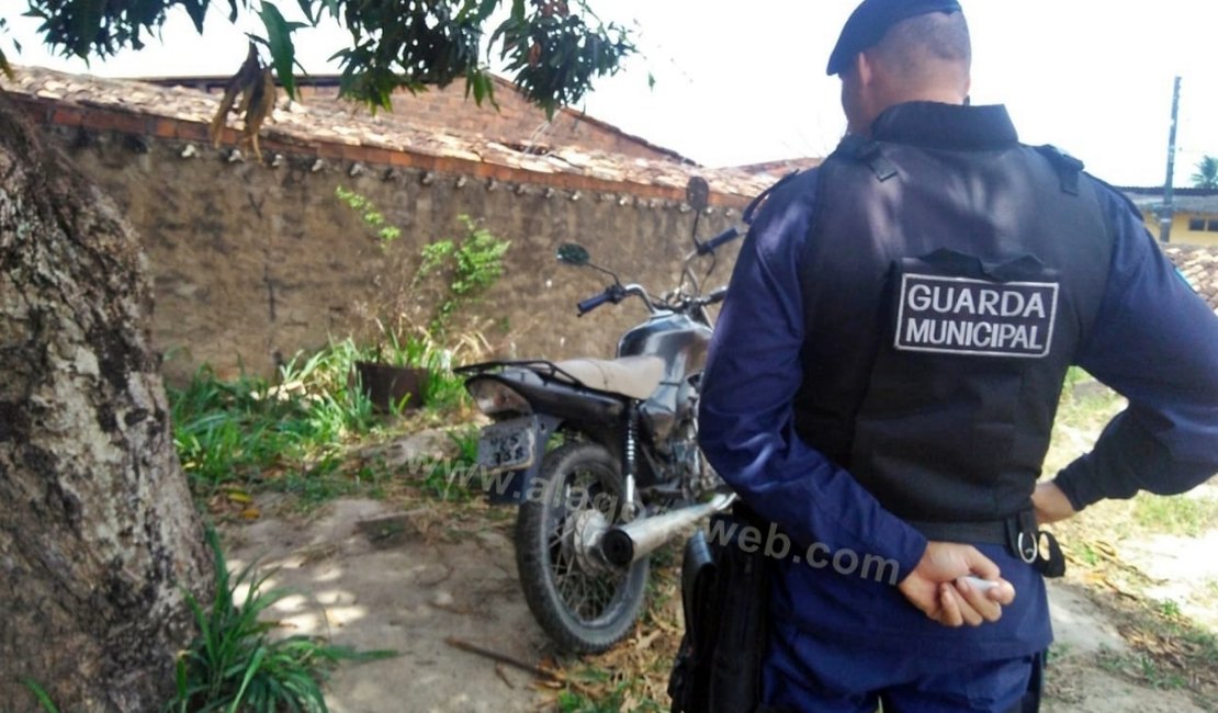 Guarda Civil apreende moto que pode ter sido usada para cometer assaltos 