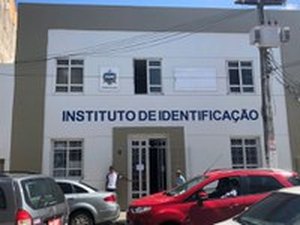 Sede do Instituto de Identificação no Centro permanece fechada nesta sexta (15)