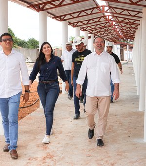 Prefeito Luciano visita obras da 15 ª escola de tempo integral de Arapiraca