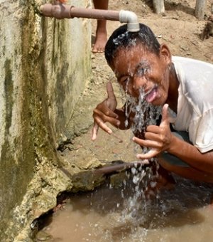 Após anos sem água, poço muda a vida de comunidade em Capela 