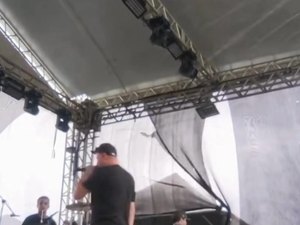 Chuva de granizo interrompe show em BH e causa prejuízo de mais de R$ 20 mil