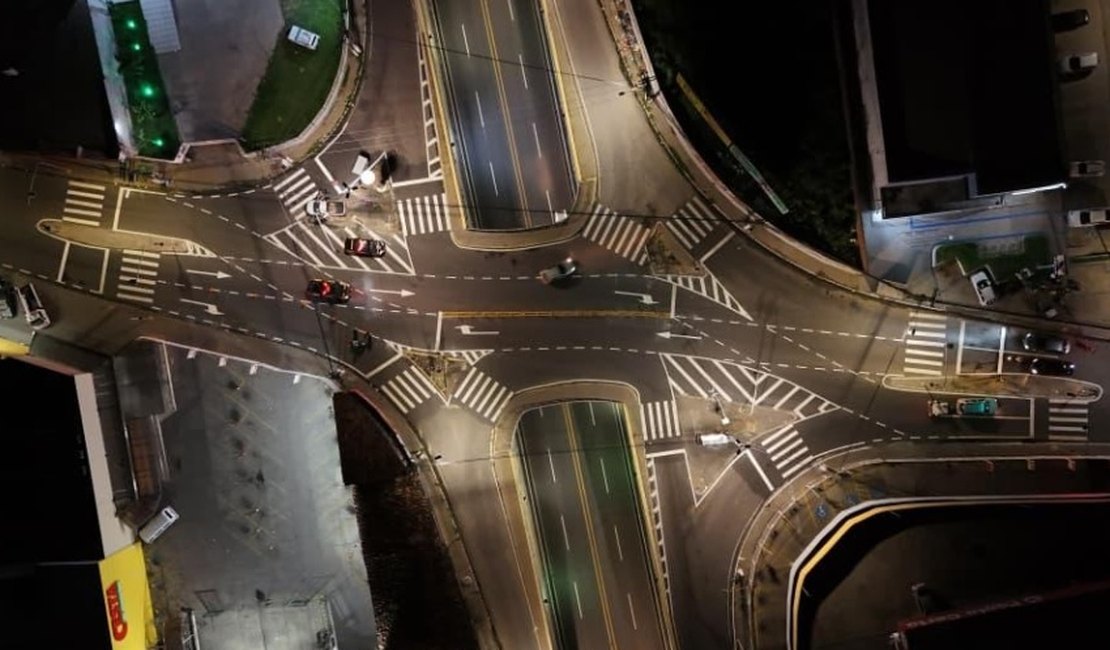 DMTT recua e volta circulação anterior em cruzamento no Jacintinho