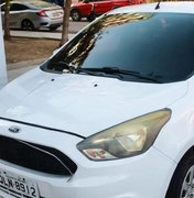 Colisão entre carros deixa mulher ferida em avenida da Ponta Verde