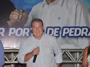 Henrique Vilela dispara nas pesquisas e deve ser reeleito com folga em Porto de Pedras