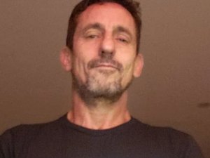 Tuca Andrada compartilha nude no Instagram e seguidores vão à loucura