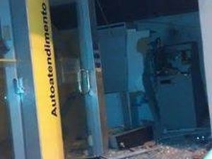 Quadrilha explode agência bancária, mas caixas eletrônicos estavam vazios