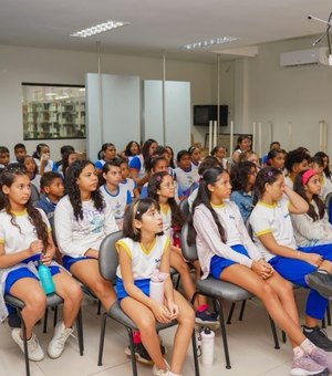 Projeto leva arte e cultura a mais de 2.200 mil estudantes de Maceió