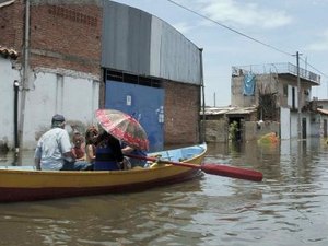 Chuva deixa mais de 160 mil desabrigados