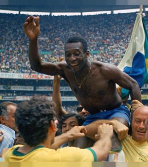'Pelé' volta a ser estrela planetária pela Netflix