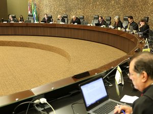 Tribunal de Justiça retoma julgamento de promotor condenado por estupro