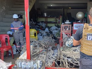 Polícia conclui operação em ferros-velhos e prende proprietários por compra de cabos roubados em Maceió