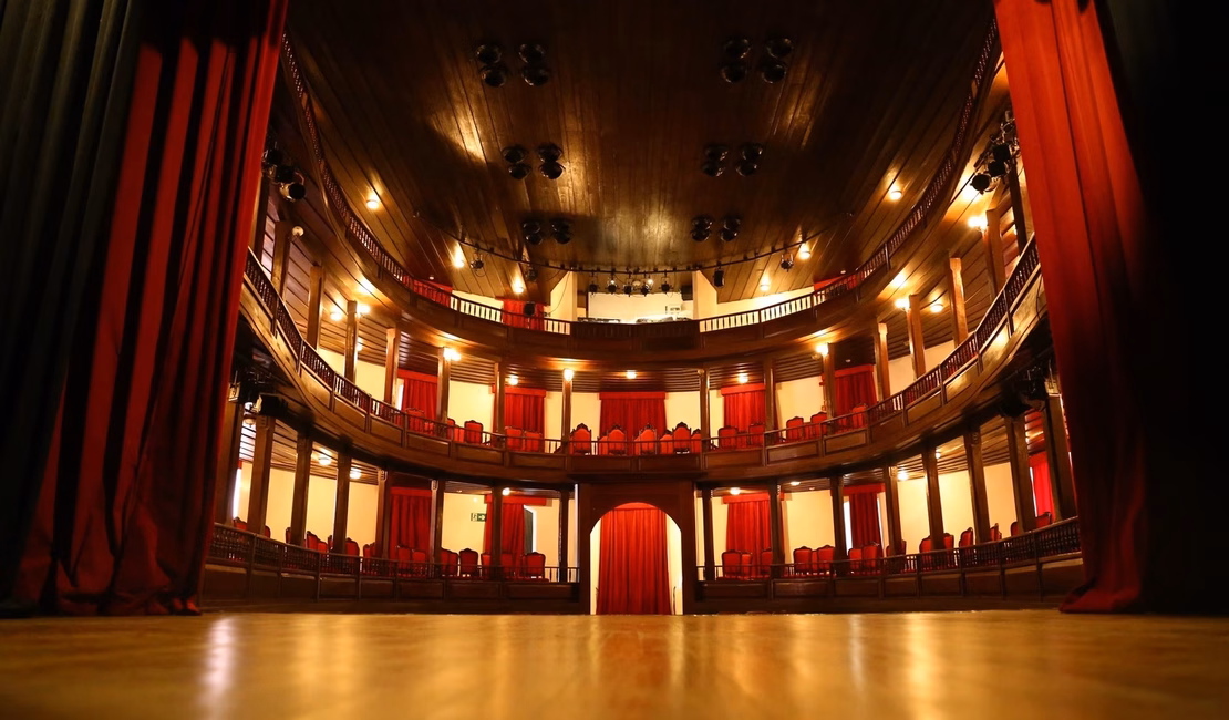 Julho no Theatro: Programação diversificada traz novidades para Penedo até o final do mês