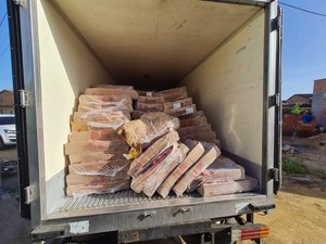 Após investigação, três pessoas são presas por desvio de cargas de frango