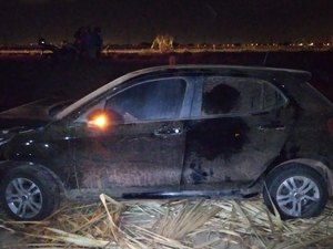 Colisão traseira com capotamento envolve dois carros no Benedito Bentes