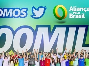 Aliança publica imagem em rede social com pessoas duplicadas digitalmente 