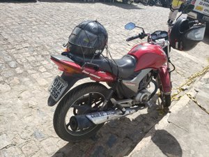 Mototaxista tem veículo roubado durante corrida na parte alta de Maceió 