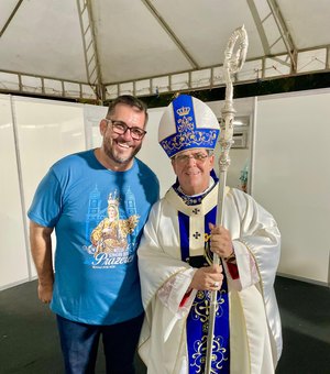 Leonardo Dias entrega Título de Cidadão Honorário de Maceió a Dom Beto Breis