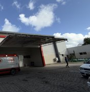 Homem tem celular roubado e é baleado em ponto de ônibus no Benedito Bentes