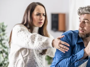 Casados viralizam ao expor como lidam com atração por outras mulheres