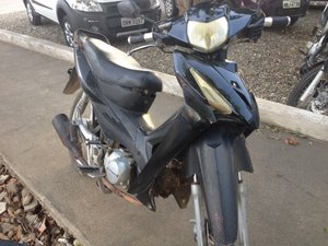 Homem é preso com moto e documentação adulterada
