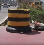 Ciclovia de orla em Maceió está inacabada; buracos prejudicam passeio e pedestres