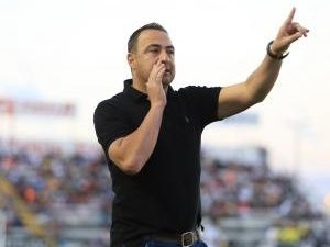'A equipe se entregou até o fim', elogia Paulo Foiani após empate com o River