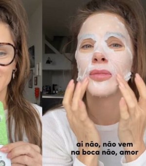 Carolina Dieckmann testa máscara de lesma e dermatologista avalia