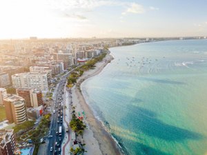 Alagoas apresenta crescimento nos subsetores da hospedagem e alimentação