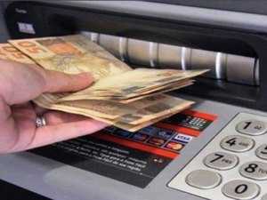 Prefeitura inicia pagamento da folha salarial de julho