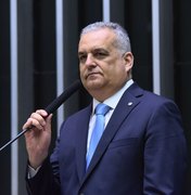 Alfredo Gaspar propõe projeto para combater crimes virtuais contra crianças com uso de IA
