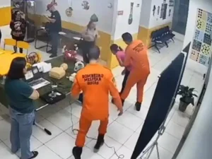 Após palestra sobre primeiros socorros, servidora engasga e é socorrida pelos bombeiros