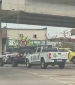 Homem com tornozeleira eletrônica é executado debaixo do viaduto da antiga PRF