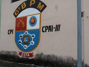 Veículo é arrombado e pertences são furtados em São Miguel dos Milagres