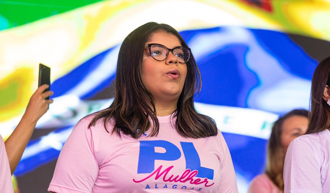 Carol Dias é empossada presidente do PL Jovem por Michelle Bolsonaro
