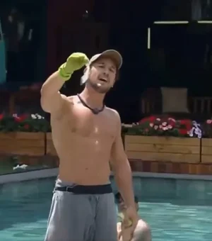 Climão em A Fazenda 17: preservativo encontrado gera acusação entre participantes