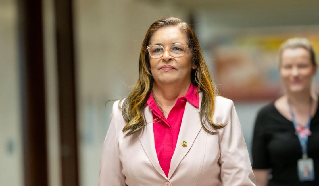 JHC muda rumo, e pode apostar em Eudócia para federal em 2026