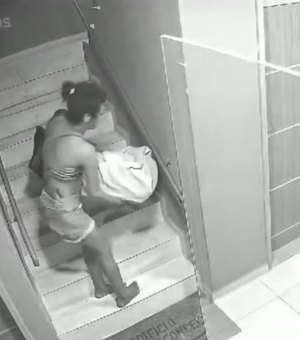 [Vídeo] Polícia tenta localizar mulher que furtou apartamento na Ponta Verde