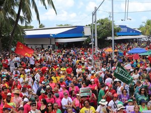 Direita silencia sobre manifestação da esquerda em Maceió contra blindagem e anistia