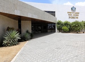 TJ entrega 67 novos computadores para a Comarca de Arapiraca