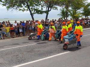 Prefeitura intensifica limpeza na orla durante e após desfile de 7 de setembro