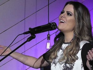Ana Paula Valadão revela que amigo passou por 'cura gay': 'Inspiração'