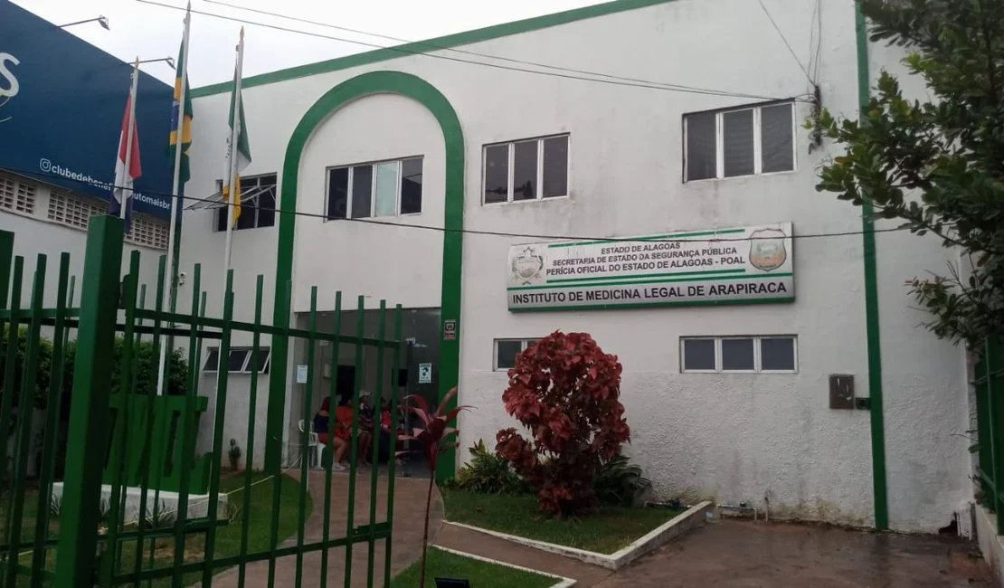 Homem é encontrado morto na própria residência no bairro Canafístula, em Arapiraca