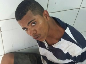 Criminoso é preso após assaltar kombi da Natura e revender mercadorias
