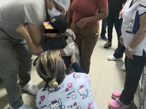 Após 27 dias internado, criança agredida pelo padrasto recebe alta no HEA