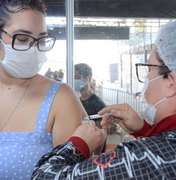 Alagoas já vacinou quase 65% dos adolescentes com a 1ª dose do imunizante contra a Covid-19