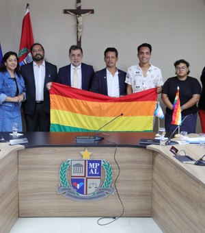 Grupo Gay de Maceió pede apoio do MPAL em ações contra lei sobre menores na Parada LGBTQIAPN+