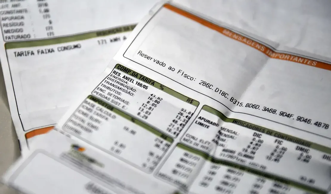 Aneel mantém bandeira vermelha 1 na conta de luz em novembro